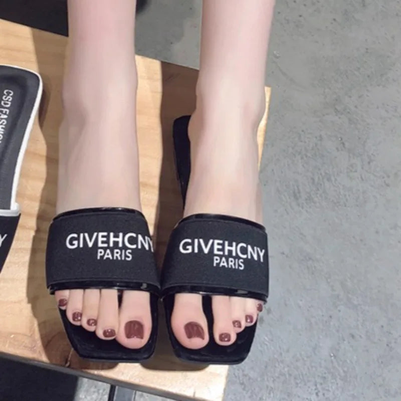 Luxury Design Women's Summer Letter Flat Heel Slippers 2024 Outdoor Trendy Ladies Sandals Female Beach Slippers