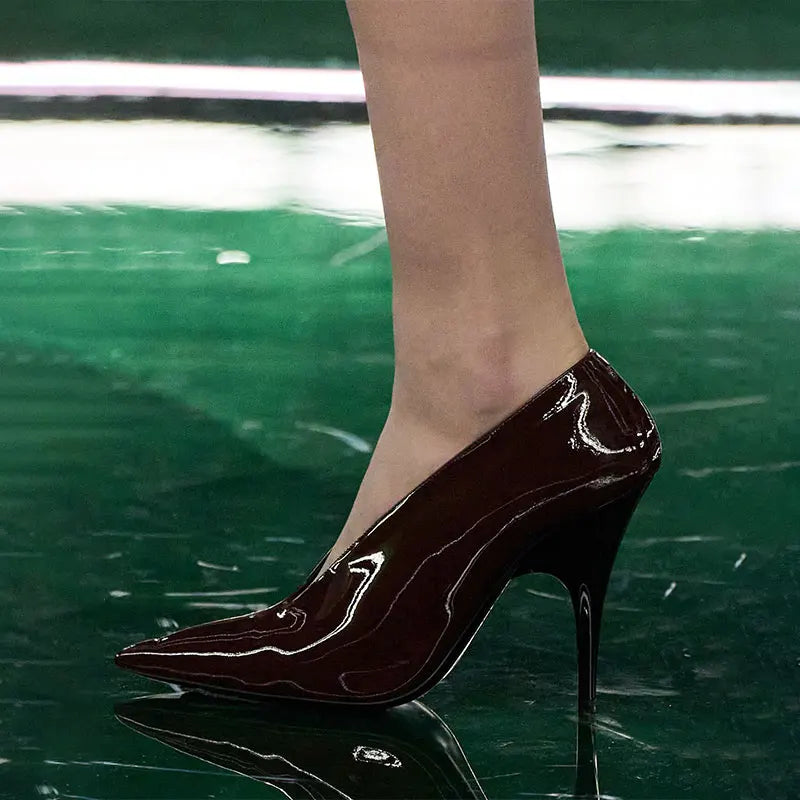 European and American Style Slim High Heels with Toe Caps, Women's Fashionable Outer Wear, Shallow Patent Leather Single Shoes