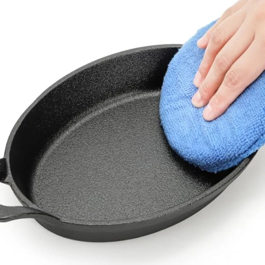 4 Pack Mini Cast Iron Fajita Skillet Set 8.5 x 6.1 Inch Sizzling Plate with Wooden Base Small Oval Casserole Dishes Cast Iron P