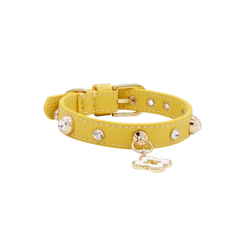 Pet Collars Crystal Charm Free Soft Genuiner Leather Big Diamond Dogs Cats Puppy Collars Necklace Poodle Papillon Chihuahua