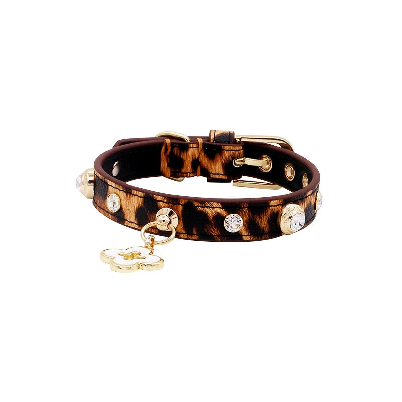 Pet Collars Crystal Charm Free Soft Genuiner Leather Big Diamond Dogs Cats Puppy Collars Necklace Poodle Papillon Chihuahua