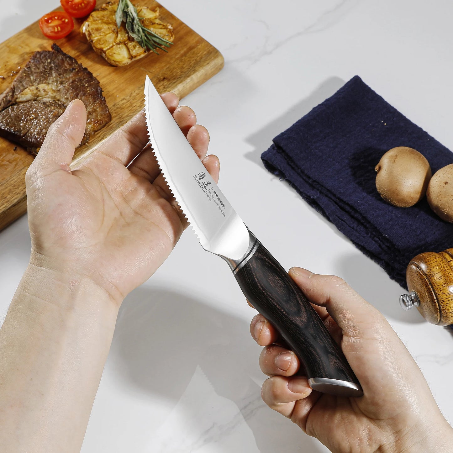 SHANGDAO Set of 6 Steak Knife ,High Carbon 10Cr15CoMoV Core  Steel with Pakkawood Handle & Professional 4.5 Inch Steak Knife